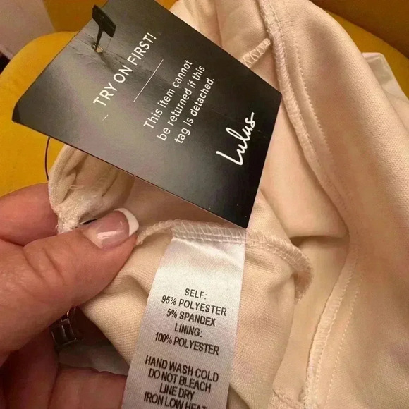 Lulu’s Chic White Jumpsuit Size Medium New With Tags. - Picture 13 of 13